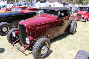1932_Ford_Roadster_Hot_Rod_(20936502126)
