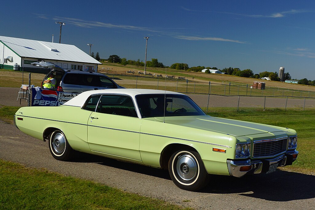 1973 Dodge Polara Custom 2-door 