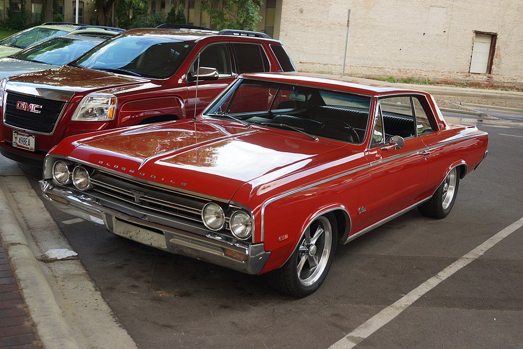 First-Generation Oldsmobile 442 (1964-1967)