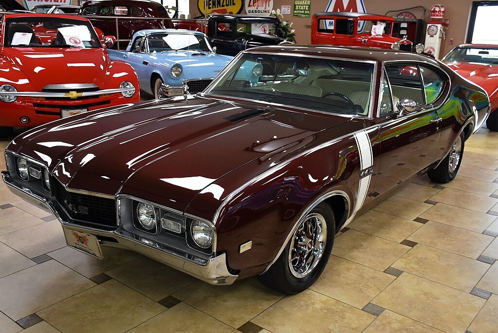 Unique Info About Second-Generation Oldsmobile 442 (1968-1972)